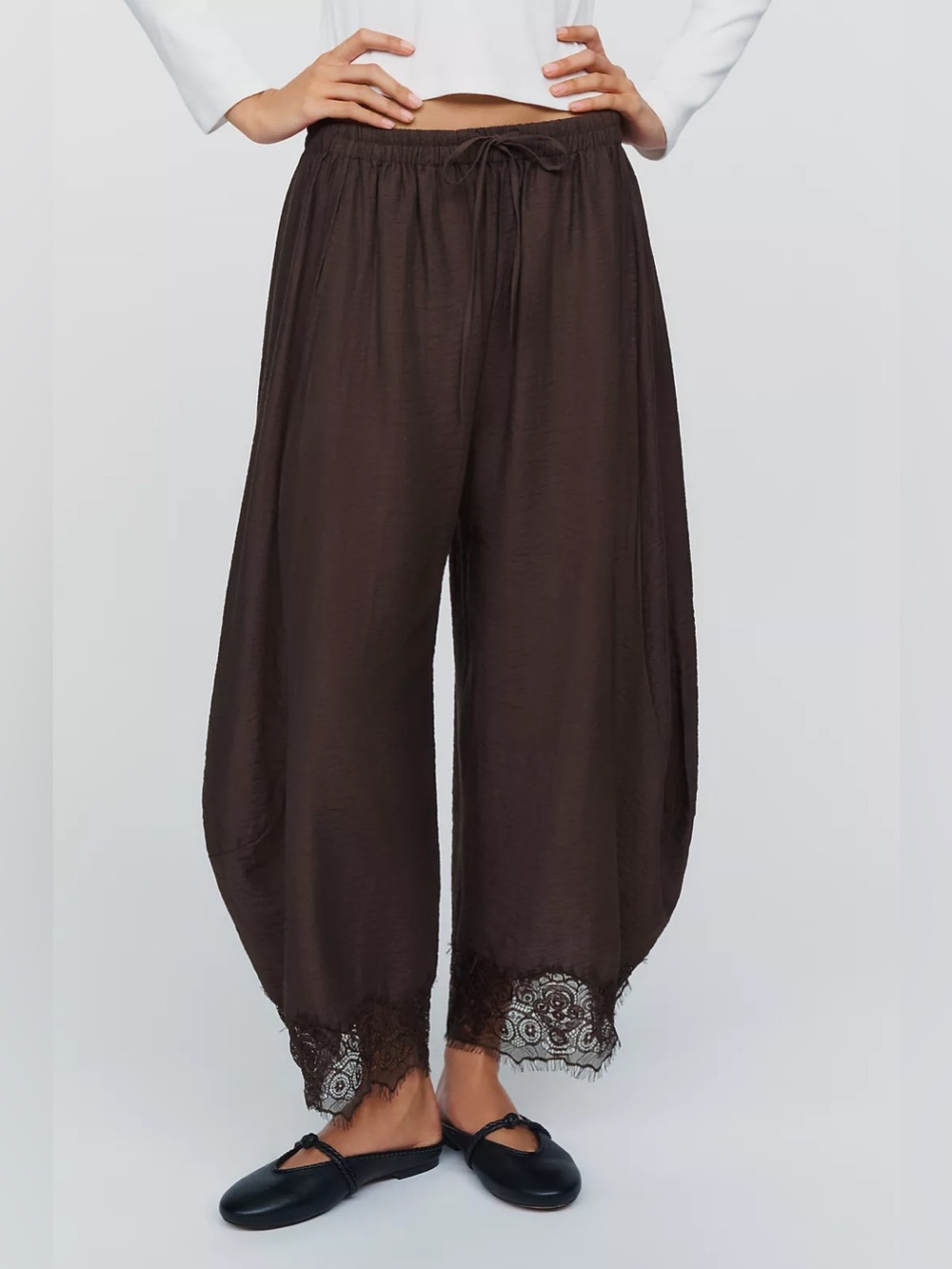 NWT By Anthropologie Reverie Lace Trim Tapered Pants - Picture 2 of 8